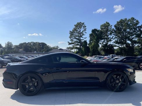 Used 2016 Ford Mustang GT Premium w/ Black Accent Package RWD image 8