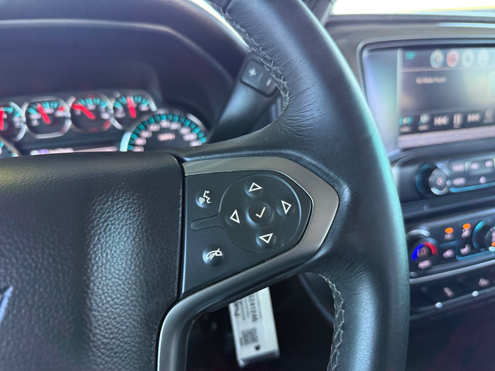 Used 2017 Chevrolet Silverado 1500 LT w/ All Star Edition AWD/4WD image 17