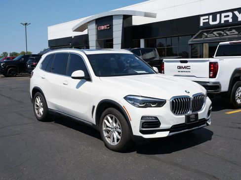 Used 2019 BMW X5 xDrive40i w/ Convenience Package AWD/4WD image 2