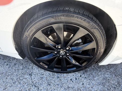 Used 2021 Nissan Maxima SR w/ Sport Mat Group FWD image 6
