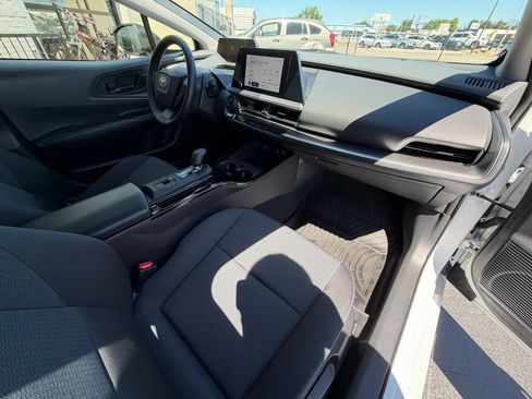 Used 2024 Toyota Prius LE FWD image 13