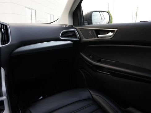 Used 2022 Ford Edge SEL w/ Convenience Package image 8