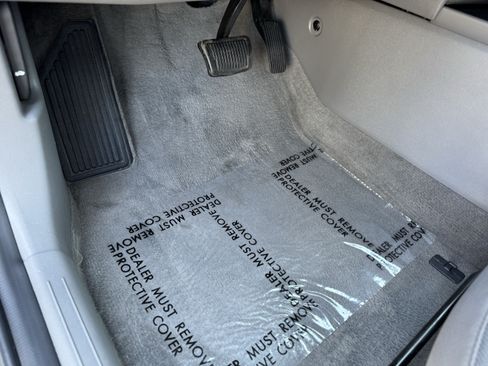 Used 2024 Hyundai Elantra SE FWD image 18