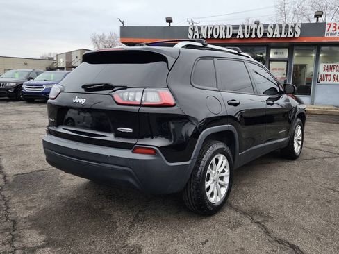 Used 2020 Jeep Cherokee Latitude w/ Safety Group AWD/4WD image 11