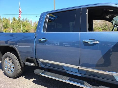New 2026 Chevrolet Silverado 2500 High Country w/ Z71 Off-Road Package AWD/4WD image 11