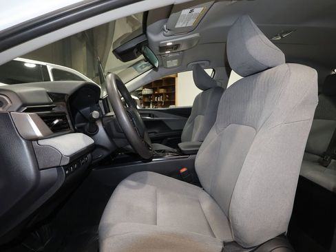 Used 2025 Toyota Camry LE image 22