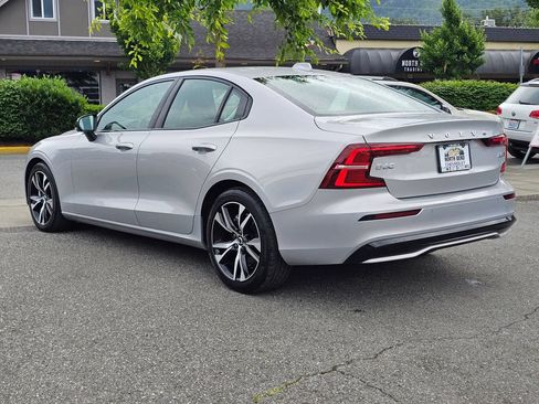 Used 2025 Volvo S60 B5 Core AWD/4WD image 7
