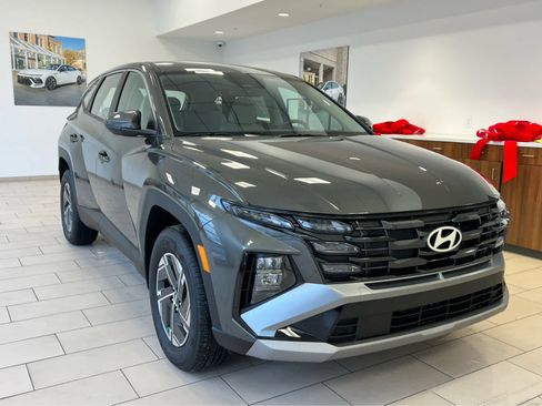 New 2026 Hyundai Tucson Blue SE AWD/4WD image 4