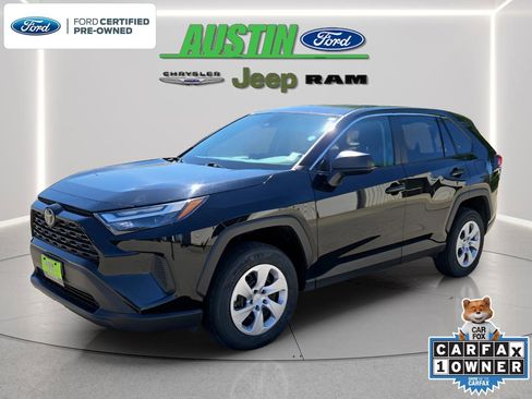 Used 2024 Toyota RAV4 LE AWD/4WD image 1