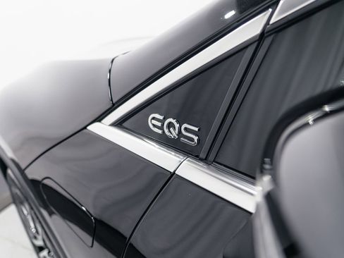 Certified 2023 Mercedes-Benz EQS 450+ SUV image 36