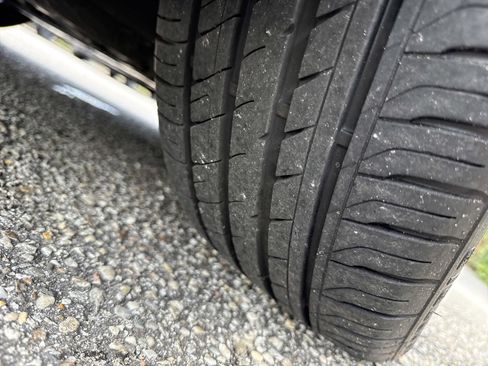 Used 2023 Hyundai Elantra Limited w/ Cargo Package image 9