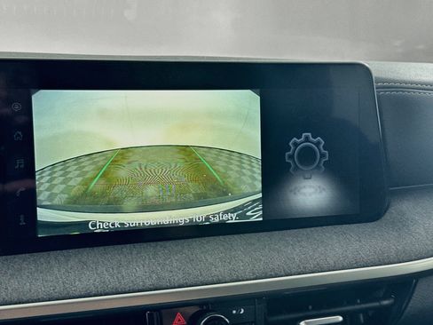 Used 2025 Nissan Kicks SV FWD image 22