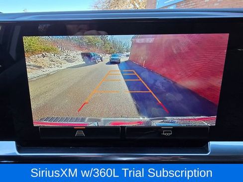 Used 2025 GMC Sierra 2500 SLE w/ SLE Value Package; AWD/4WD image 18