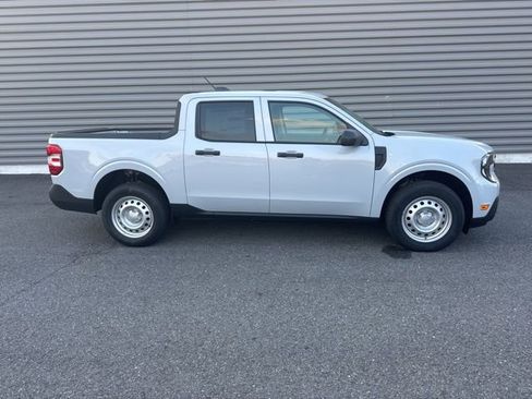 New 2025 Ford Maverick XL image 2
