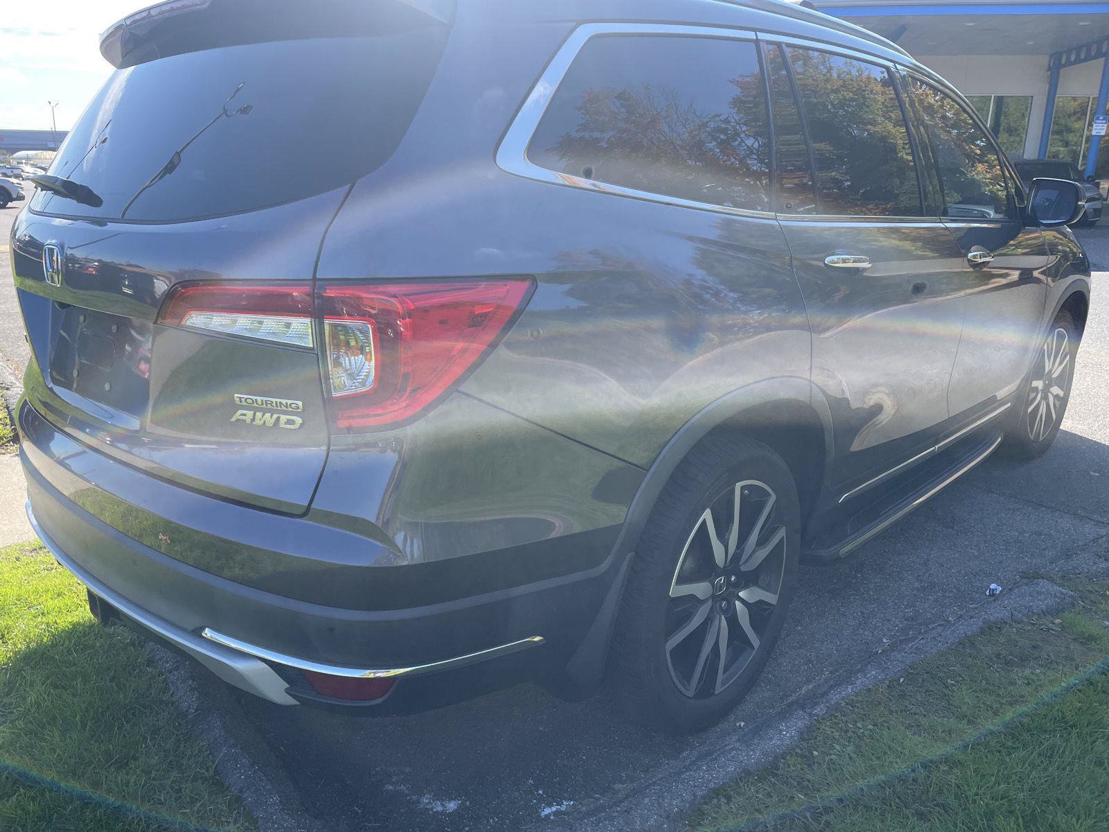 Used 2019 Honda Pilot Touring image 6