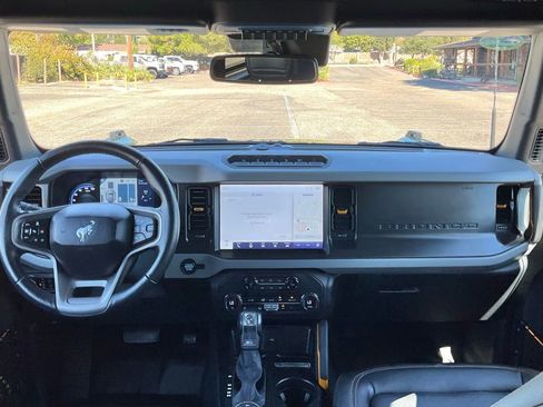 Certified 2023 Ford Bronco Badlands image 39