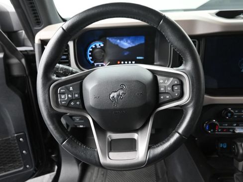 Used 2023 Ford Bronco Wildtrak AWD/4WD image 17