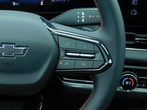 New 2025 Chevrolet Equinox RS AWD/4WD image 16