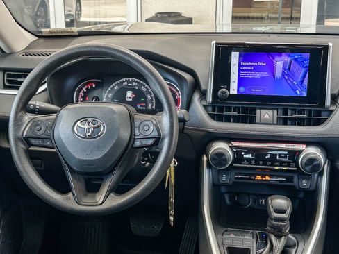 Used 2025 Toyota RAV4 LE FWD image 12