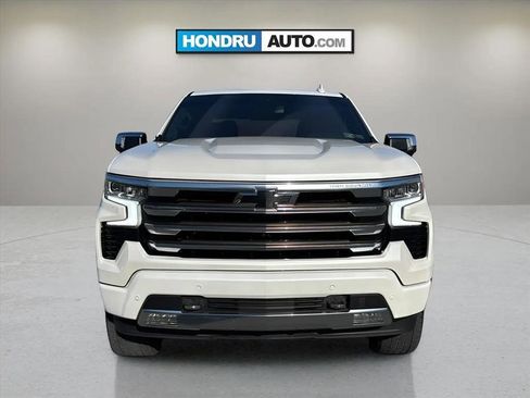 Used 2022 Chevrolet Silverado 1500 High Country w/ High Country Premium Package image 7