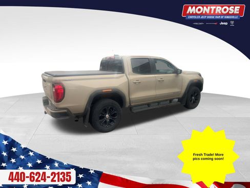 Used 2024 GMC Canyon Elevation w/ Elevation Premium Package AWD/4WD image 4