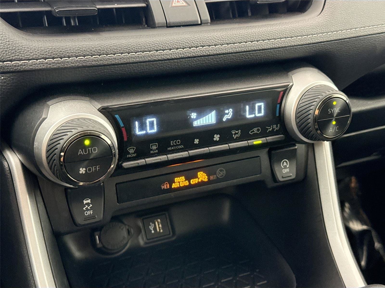 Certified 2025 Toyota RAV4 XLE FWD image 24