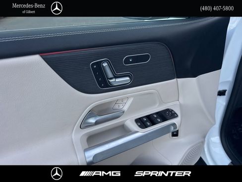 Certified 2023 Mercedes-Benz GLB 250 image 12