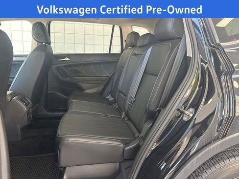 Certified 2023 Volkswagen Tiguan SE w/ Panoramic Sunroof Package image 17