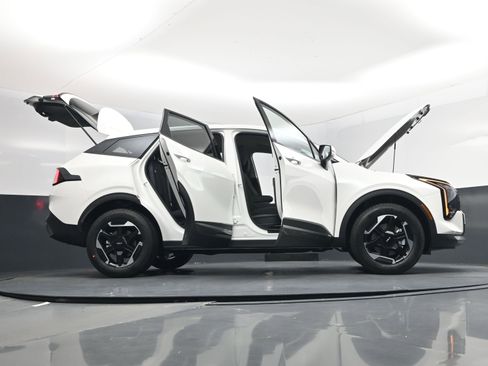 New 2026 Kia Sportage S AWD/4WD image 31