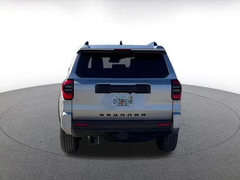 Used 2025 Toyota 4Runner TRD Off-Road image 12