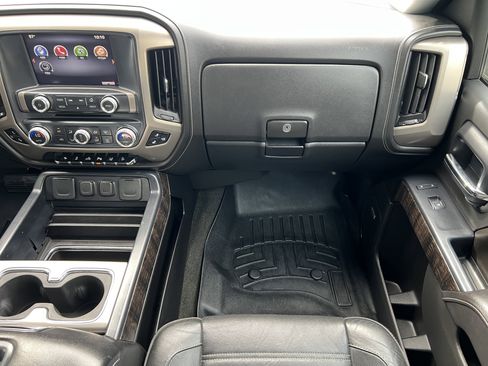 Used 2015 GMC Sierra 2500 Denali AWD/4WD image 32