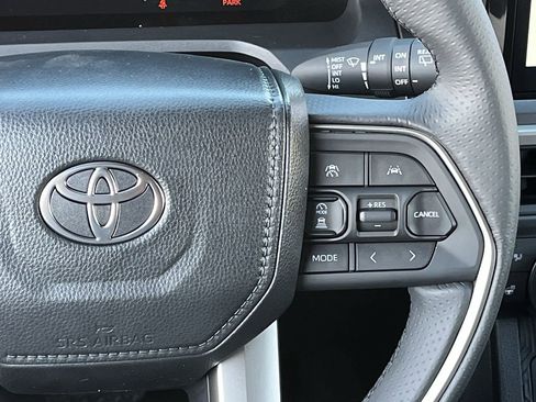 New 2026 Toyota 4Runner Limited AWD/4WD image 14