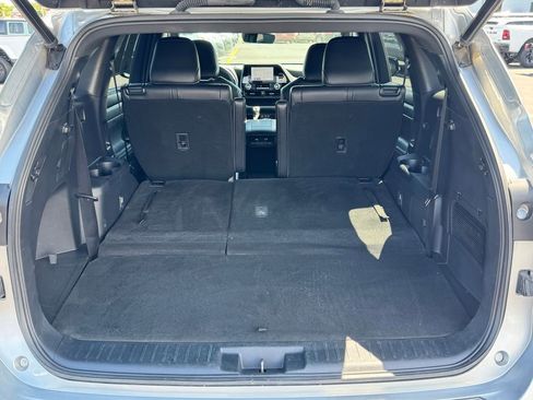 Used 2023 Toyota Highlander Limited AWD/4WD image 18
