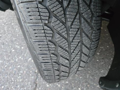 Used 2018 Volkswagen Golf S image 28