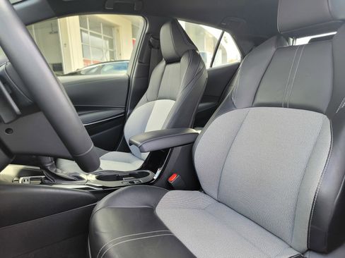 Used 2023 Toyota Corolla XSE image 15