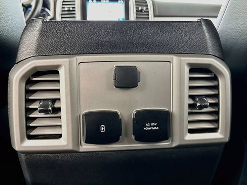 Used 2017 Ford F250 Lariat w/ Chrome Package AWD/4WD image 24