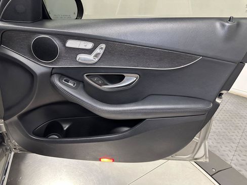 Used 2019 Mercedes-Benz C 300 4MATIC Sedan image 37