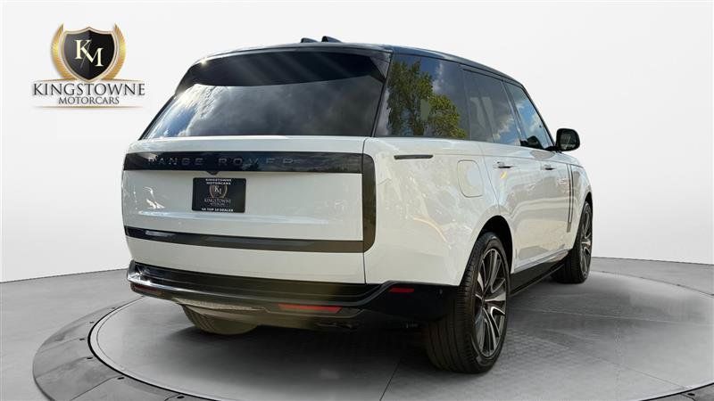 Used 2024 Land Rover Range Rover SE AWD/4WD image 5