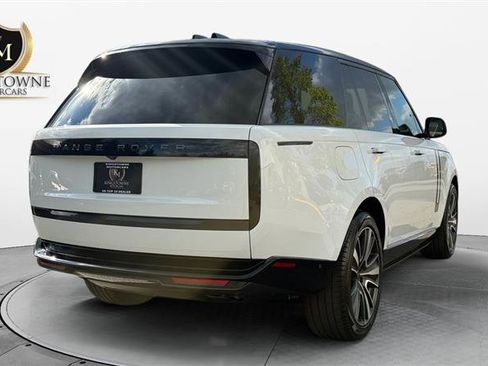 Used 2024 Land Rover Range Rover SE AWD/4WD image 5