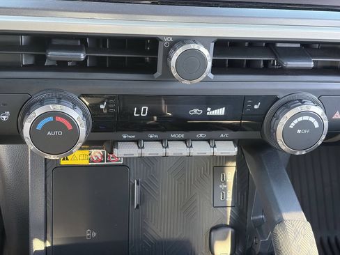Used 2024 Toyota Tacoma TRD Sport w/ TRD Sport Upgrade Package RWD image 30