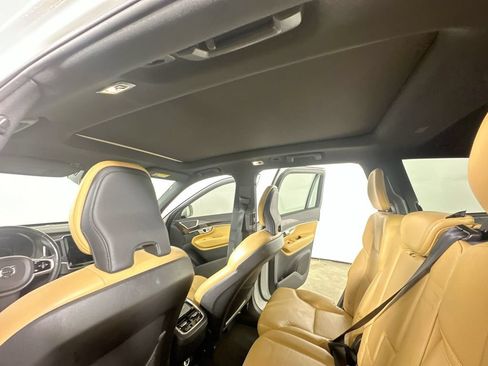 Used 2019 Volvo XC90 T6 Momentum w/ Protection Package Premier AWD/4WD image 13