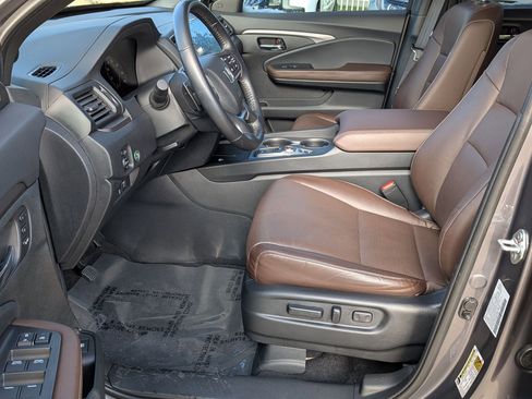 Certified 2024 Honda Ridgeline RTL image 11