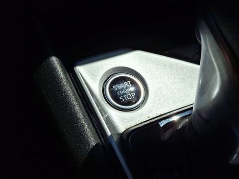 Used 2024 Nissan Altima 2.5 SV FWD image 24