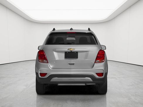 Used 2020 Chevrolet Trax LT FWD image 6