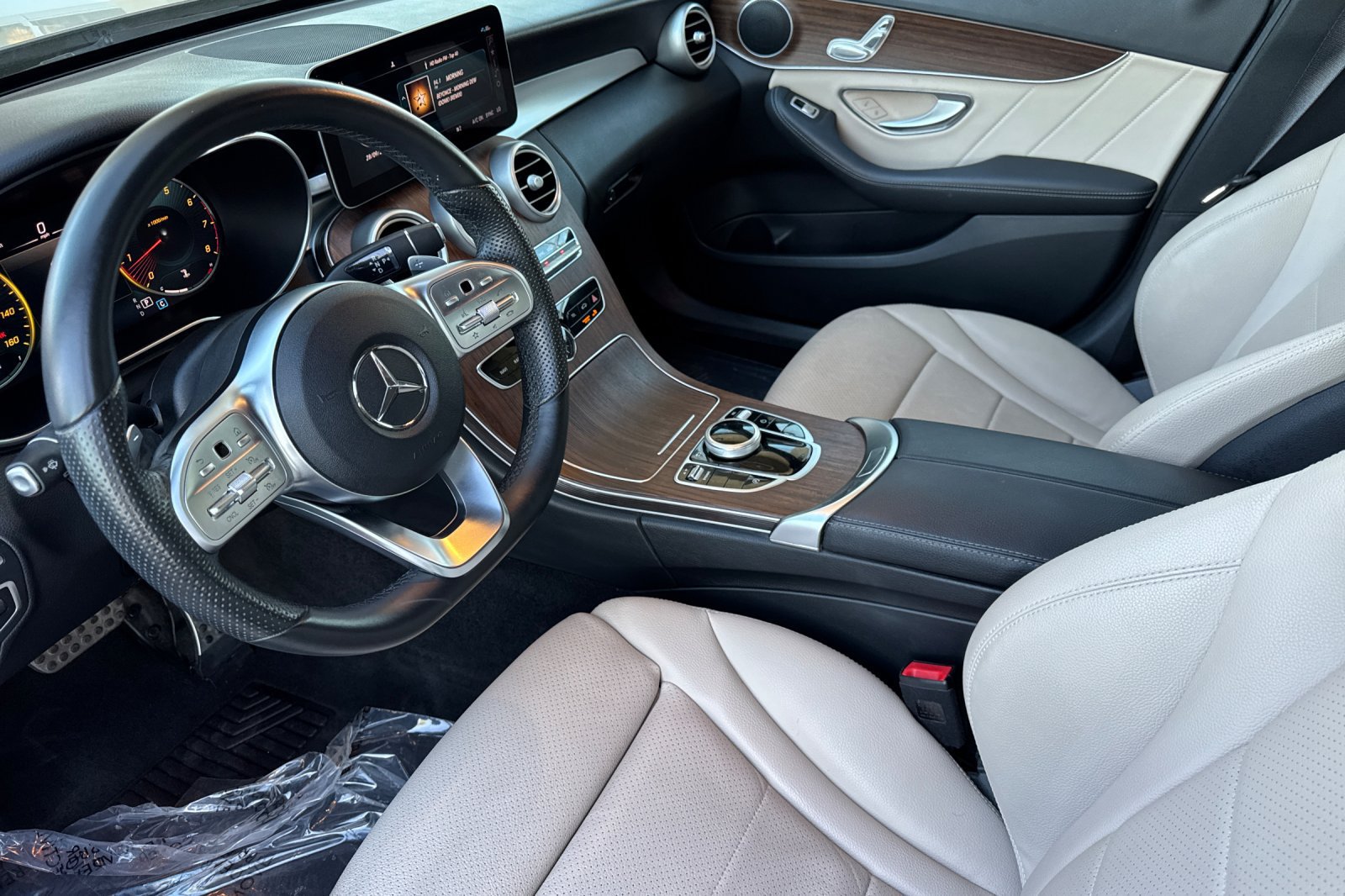Used 2020 Mercedes-Benz C 300 Sedan image 11