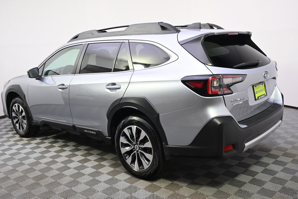 Used 2024 Subaru Outback Limited AWD/4WD image 3