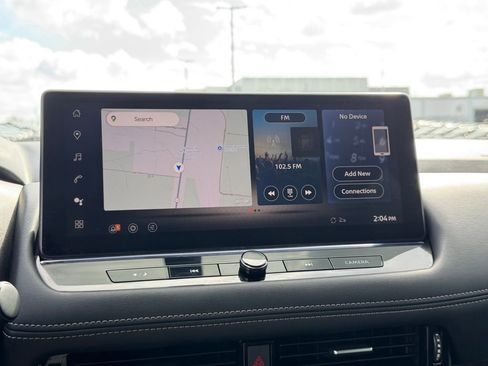 Used 2024 Nissan Rogue Platinum image 34