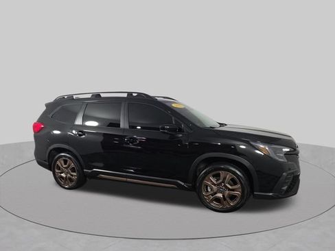 Used 2025 Subaru Ascent Bronze Edition w/ Popular Package #2 AWD/4WD image 2