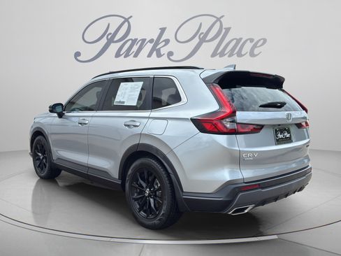 Used 2025 Honda CR-V Sport-L image 3