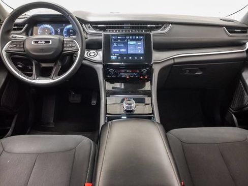 Used 2023 Jeep Grand Cherokee L Laredo AWD/4WD image 29